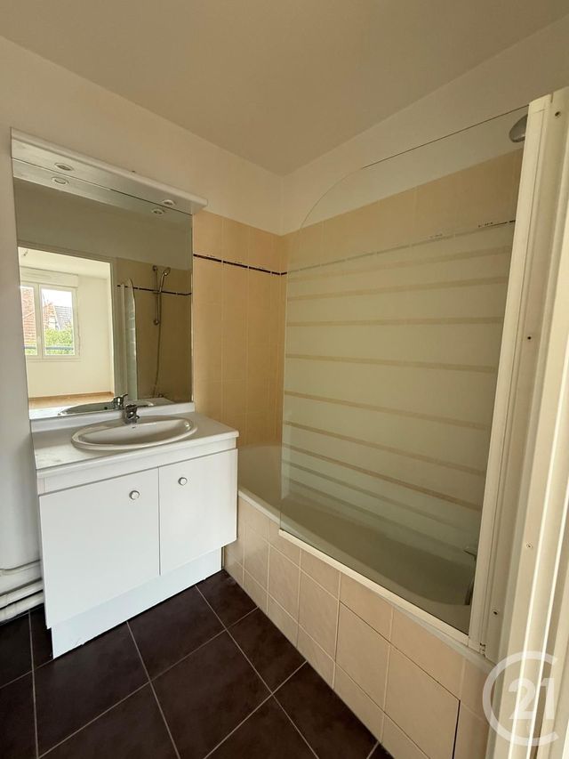 Appartement F2 &agrave; louer - 2 pi&egrave;ces - 40 m2 - Coulommiers - 77 - ILE-DE-FRANCE