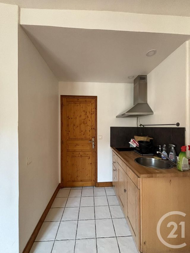 Appartement F2 &agrave; louer - 2 pi&egrave;ces - 29,39 m2 - 77 - ILE-DE-FRANCE