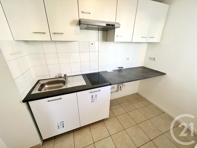 Appartement F2 &agrave; louer - 2 pi&egrave;ces - 47,09 m2 - La Ferte Gaucher - 77 - ILE-DE-FRANCE