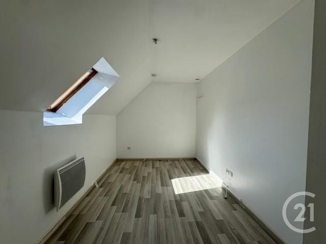 Maison &agrave; louer - 5 pi&egrave;ces - 104,15 m2 - La Ferte Gaucher - 77 - ILE-DE-FRANCE