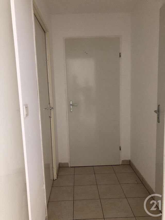 Appartement F2 &agrave; louer - 2 pi&egrave;ces - 45,42 m2 - La Ferte Gaucher - 77 - ILE-DE-FRANCE