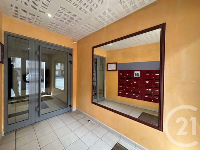 Appartement F2 &agrave; vendre - 2 pi&egrave;ces - 49,80 m2 - La Ferte Gaucher - 77 - ILE-DE-FRANCE