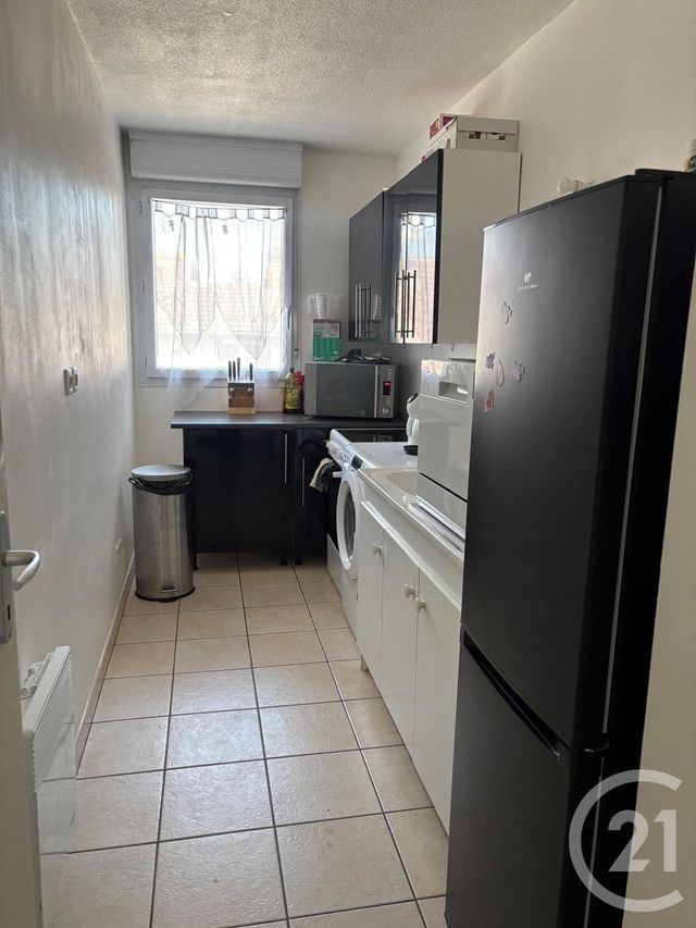 Appartement F3 &agrave; louer - 3 pi&egrave;ces - 63,60 m2 - La Ferte Gaucher - 77 - ILE-DE-FRANCE