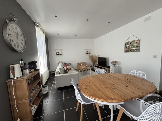 Appartement F2 &agrave; louer - 2 pi&egrave;ces - 55,77 m2 - Chauffry - 77 - ILE-DE-FRANCE