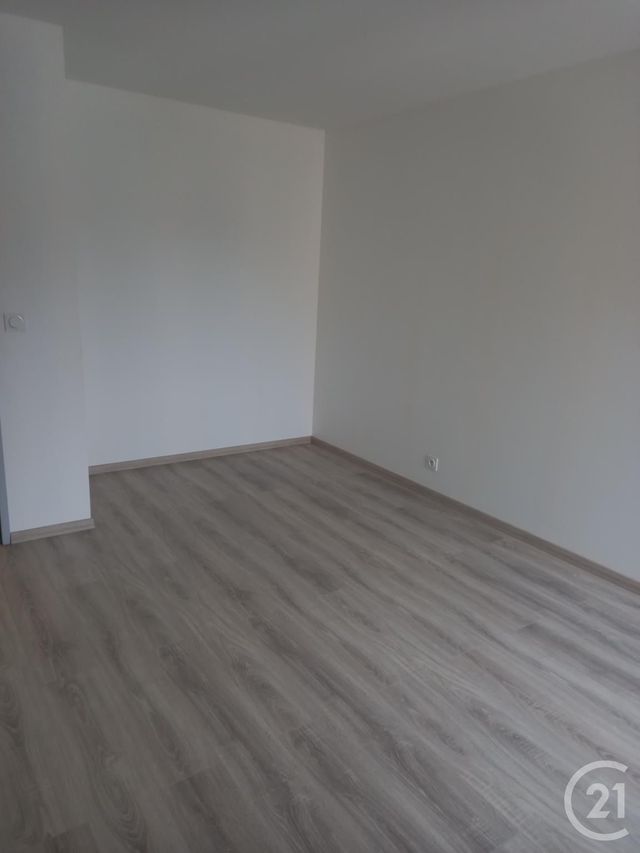 Maison &agrave; louer - 4 pi&egrave;ces - 84,54 m2 - St Remy La Vanne - 77 - ILE-DE-FRANCE
