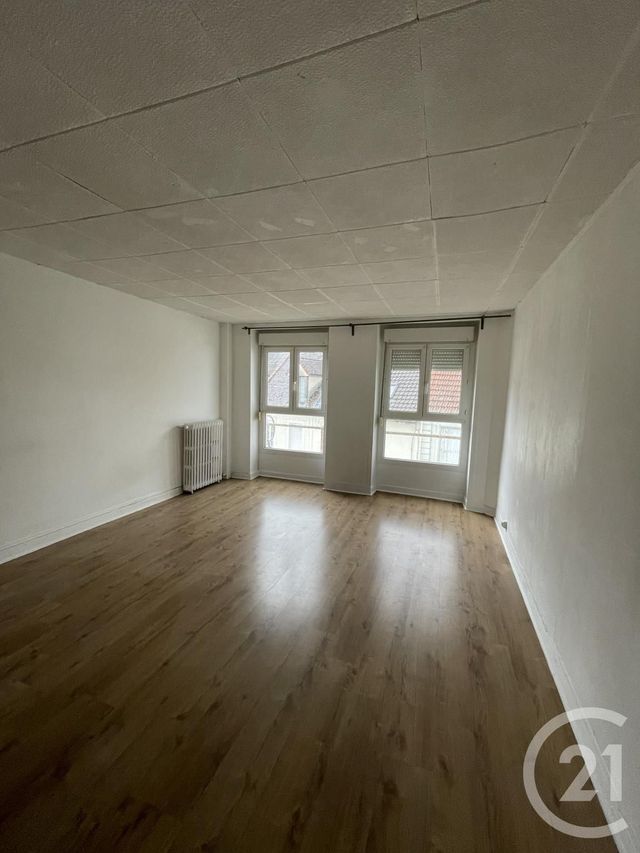 Appartement F3 &agrave; louer - 3 pi&egrave;ces - 98,89 m2 - La Ferte Gaucher - 77 - ILE-DE-FRANCE