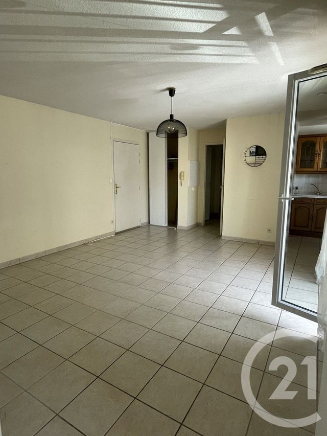 Appartement F2 bis &agrave; louer - 2 pi&egrave;ces - 53,05 m2 - La Ferte Gaucher - 77 - ILE-DE-FRANCE