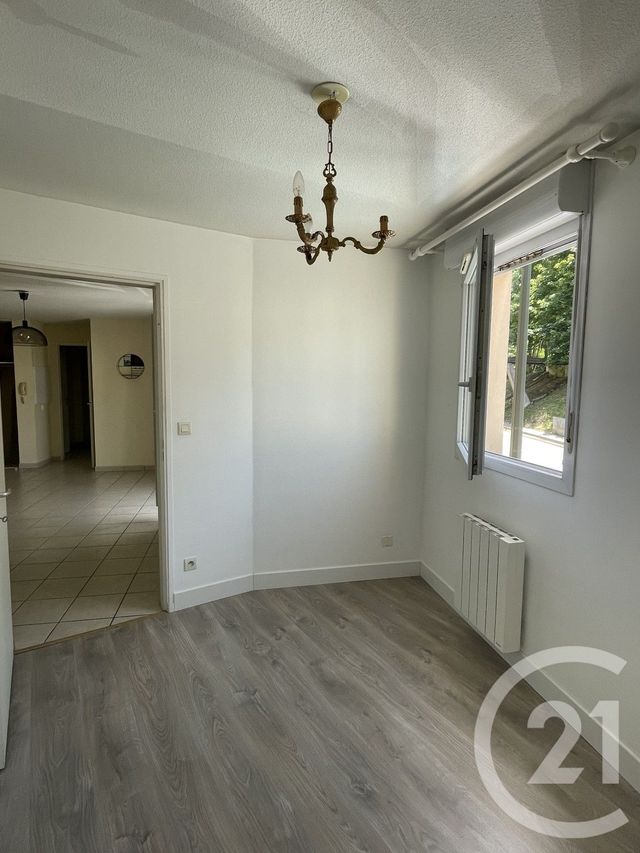 Appartement F2 bis &agrave; louer - 2 pi&egrave;ces - 53,05 m2 - La Ferte Gaucher - 77 - ILE-DE-FRANCE