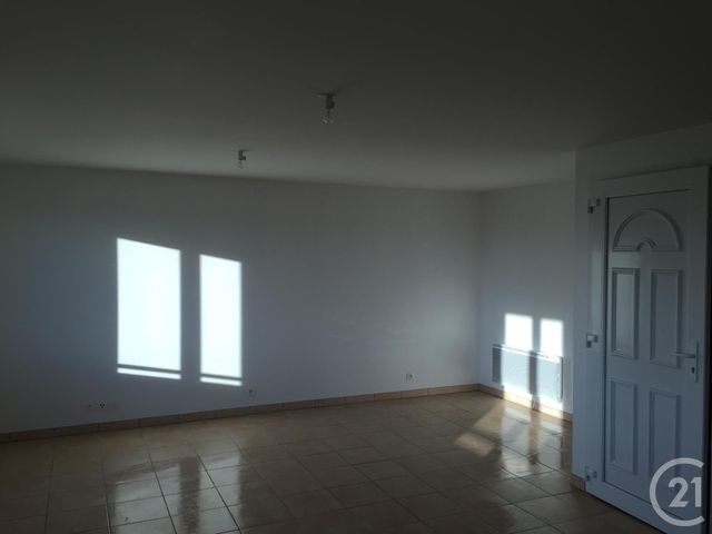 Appartement F3 &agrave; louer - 3 pi&egrave;ces - 81,21 m2 - Coulommiers - 77 - ILE-DE-FRANCE
