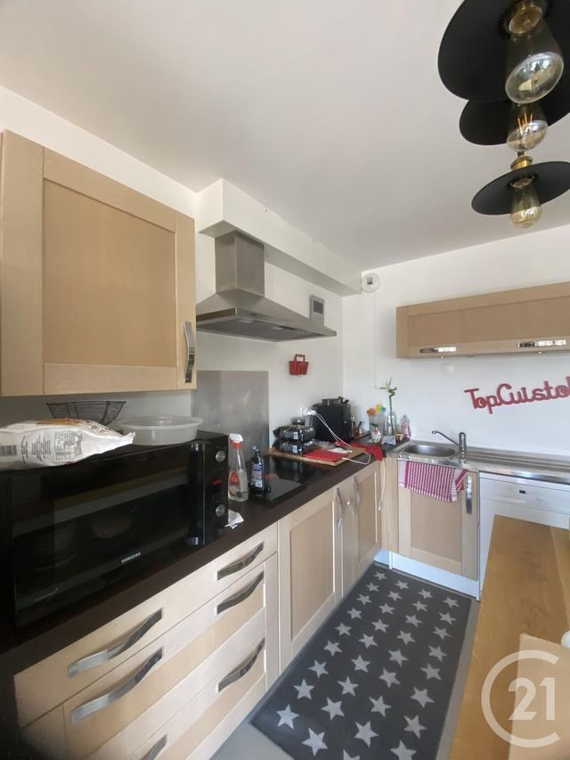 Appartement F3 &agrave; louer - 3 pi&egrave;ces - 65,57 m2 - La Ferte Gaucher - 77 - ILE-DE-FRANCE