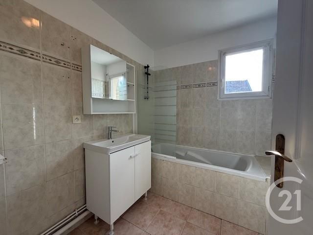 Appartement F3 &agrave; louer - 3 pi&egrave;ces - 66,80 m2 - Coulommiers - 77 - ILE-DE-FRANCE