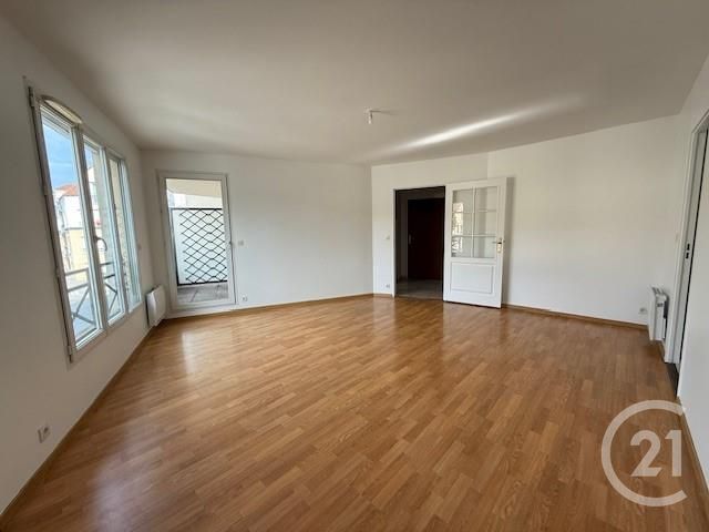 Appartement F3 &agrave; louer - 3 pi&egrave;ces - 66,80 m2 - Coulommiers - 77 - ILE-DE-FRANCE