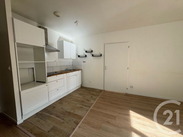 Appartement F3 &agrave; louer - 3 pi&egrave;ces - 47,57 m2 - Coulommiers - 77 - ILE-DE-FRANCE