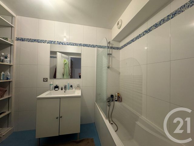 Appartement F1 &agrave; louer - 1 pi&egrave;ce - 45,93 m2 - Coulommiers - 77 - ILE-DE-FRANCE