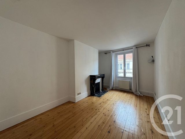 Appartement Duplex &agrave; louer - 6 pi&egrave;ces - 152,24 m2 - 77 - ILE-DE-FRANCE