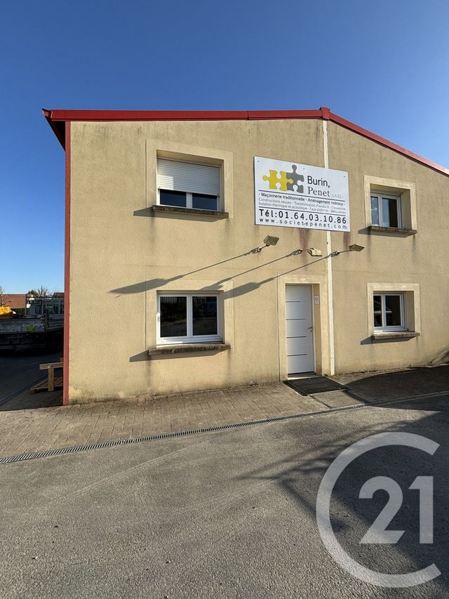 Maison &agrave; louer - 5 pi&egrave;ces - 182,09 m2 - Boissy Le Chatel - 77 - ILE-DE-FRANCE