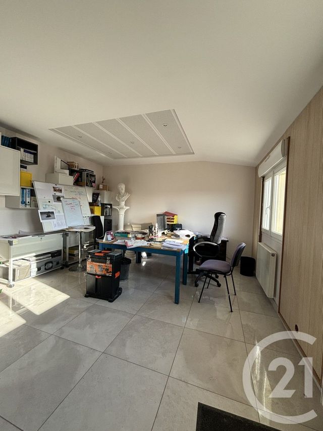Maison &agrave; louer - 5 pi&egrave;ces - 182,09 m2 - Boissy Le Chatel - 77 - ILE-DE-FRANCE