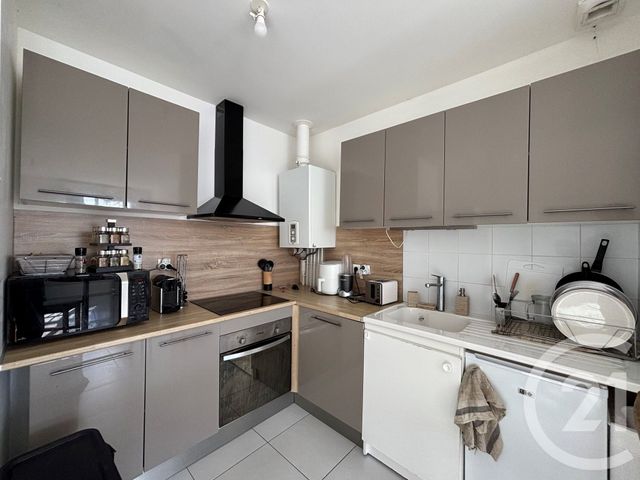Appartement F2 &agrave; louer - 2 pi&egrave;ces - 45,55 m2 - Neufmoutiers En Brie - 77 - ILE-DE-FRANCE